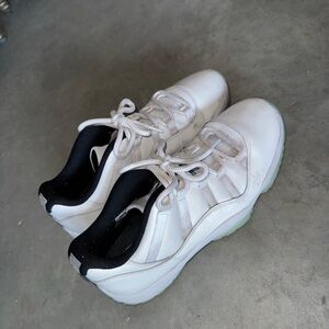 Jordan 11 Low Legend Blue